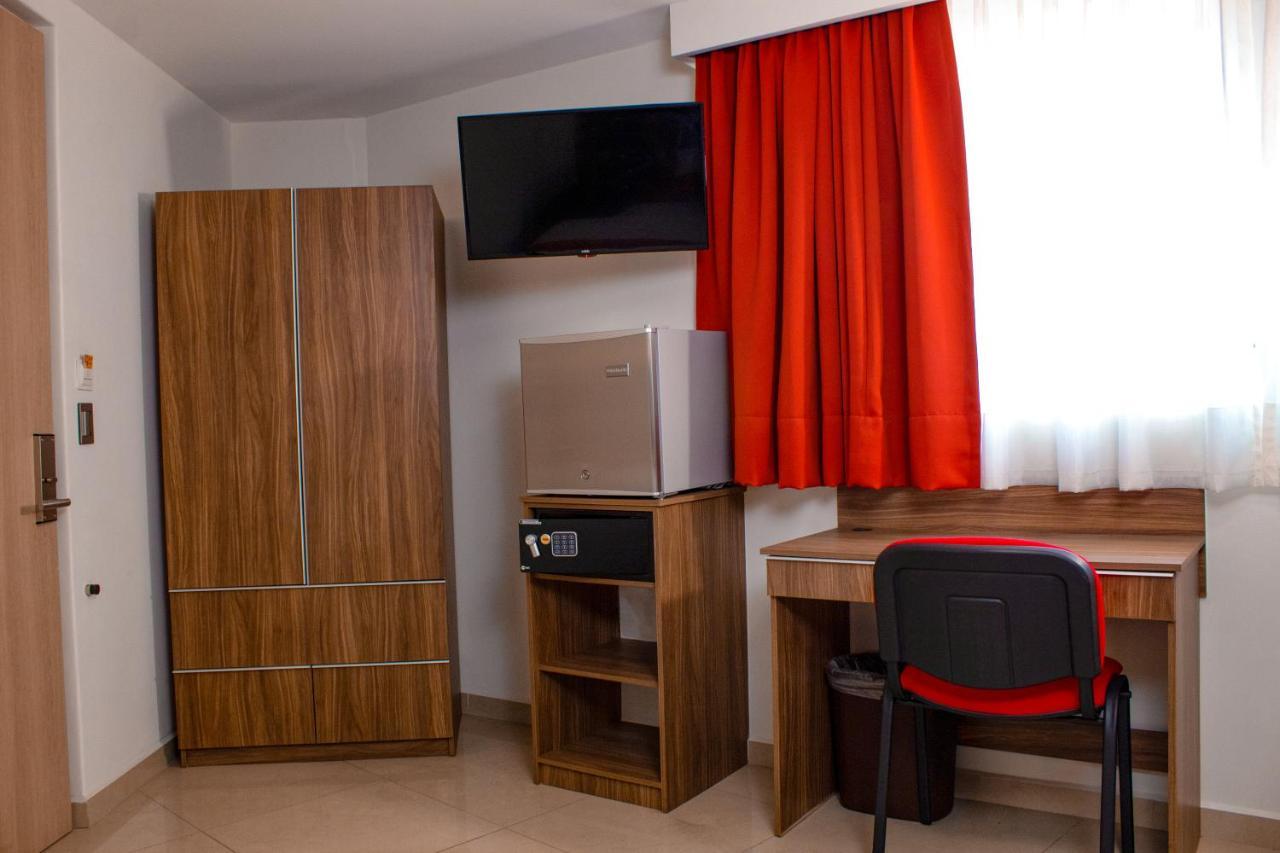 La Casa Del Reloj - Zona De Hospitales Hotel Мексико Сити Екстериор снимка